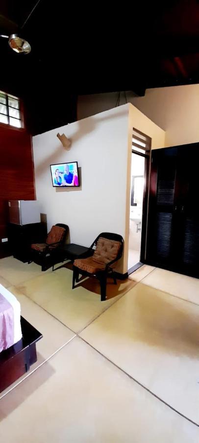 לטיסייה Hotel Amazon Bed And Breakfast מראה חיצוני תמונה